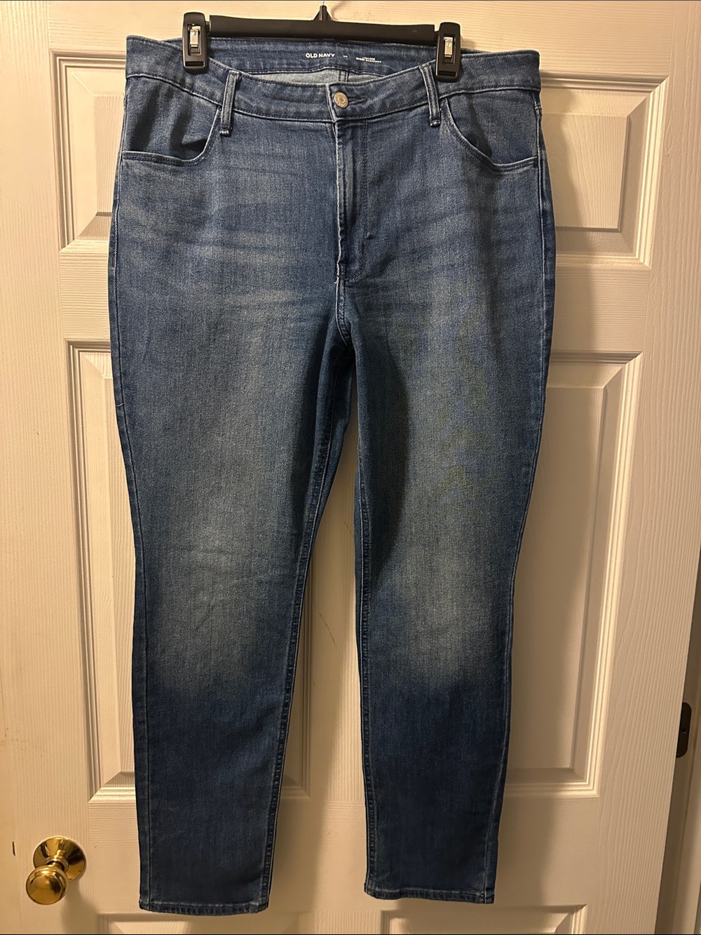 Women’s Old Navy Medium Blue High-Rise WOW Straight Denim Jeans - Size 16